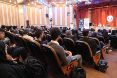 دانشگاه سکوی پرتاب یا ایستگاه توقف؟