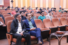 دانشگاه سکوی پرتاب یا ایستگاه توقف؟